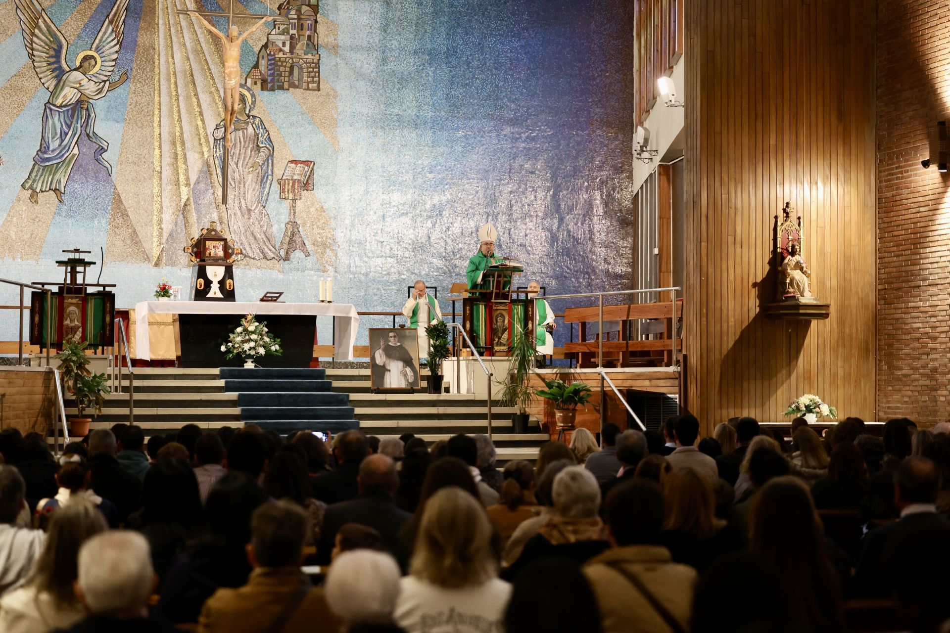 Reapertura de la iglesia de las Hermanas Dominicas de la Anunciata después de la restauración