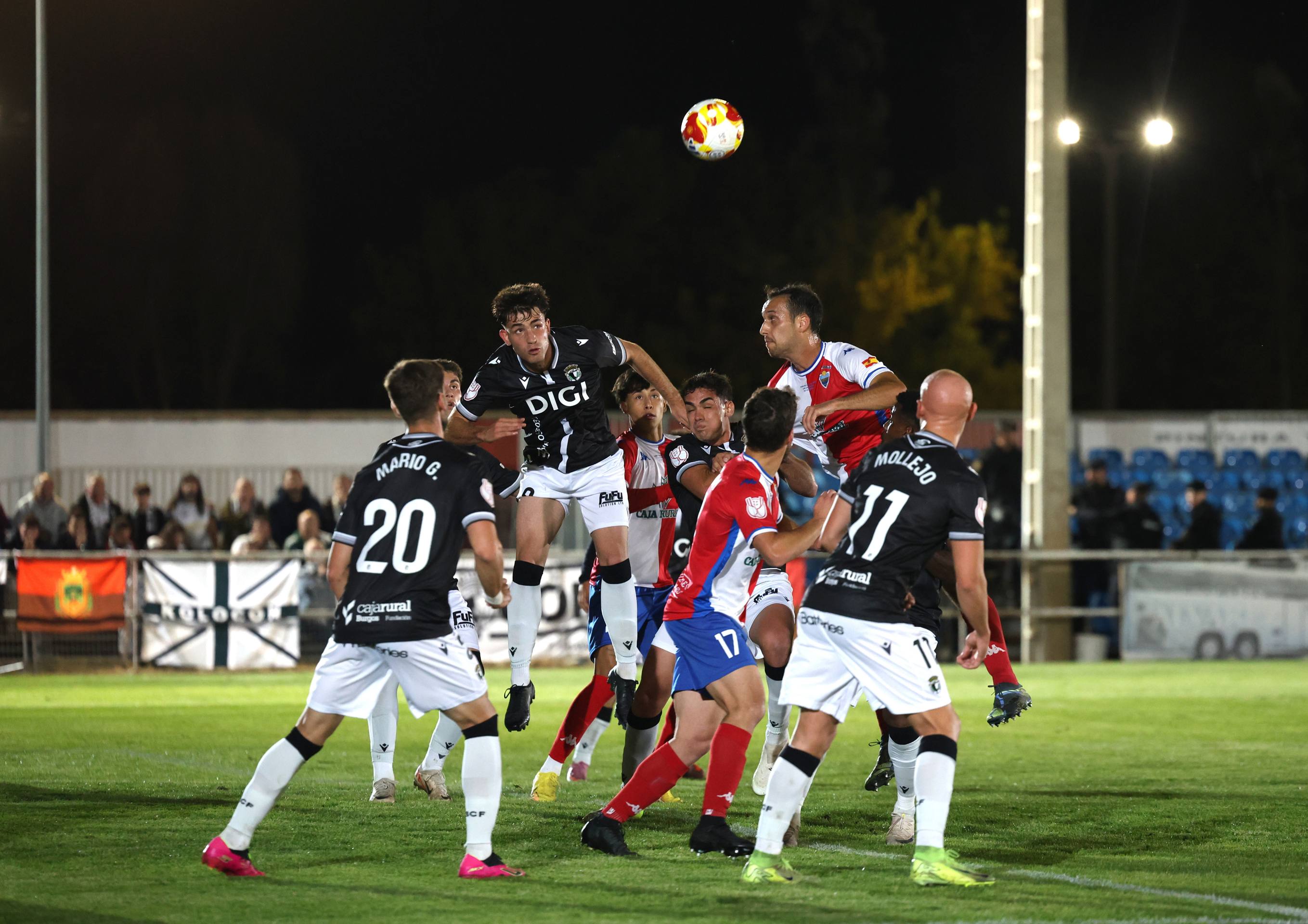 Las imágenes de la derrota del Atlético Tordesillas ante el Burgos CF