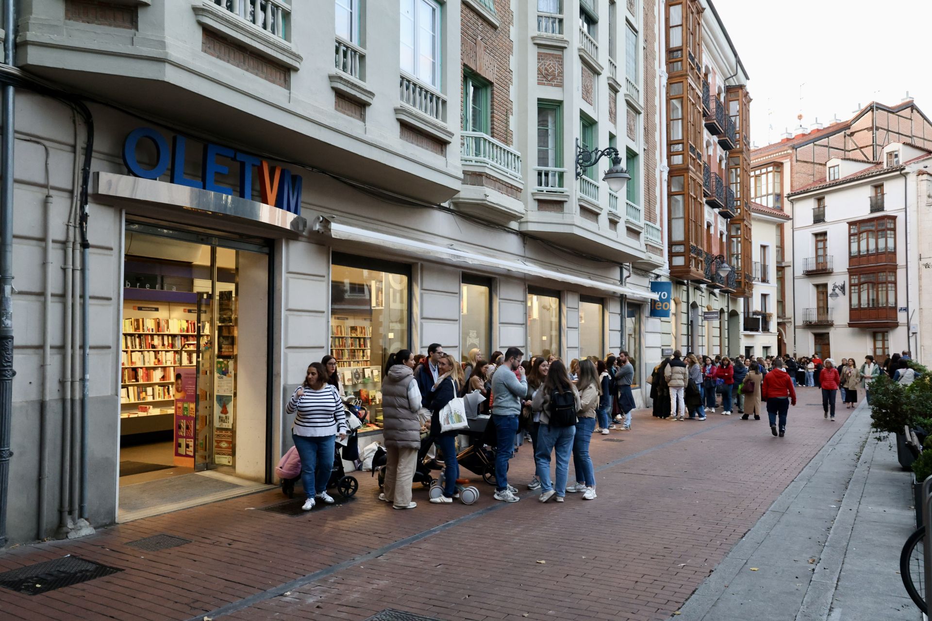 Firma de libros de Javier Castillo en Valladolid