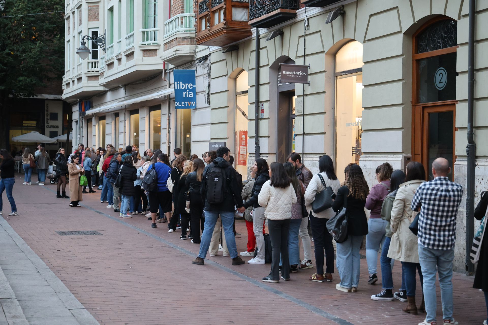 Firma de libros de Javier Castillo en Valladolid
