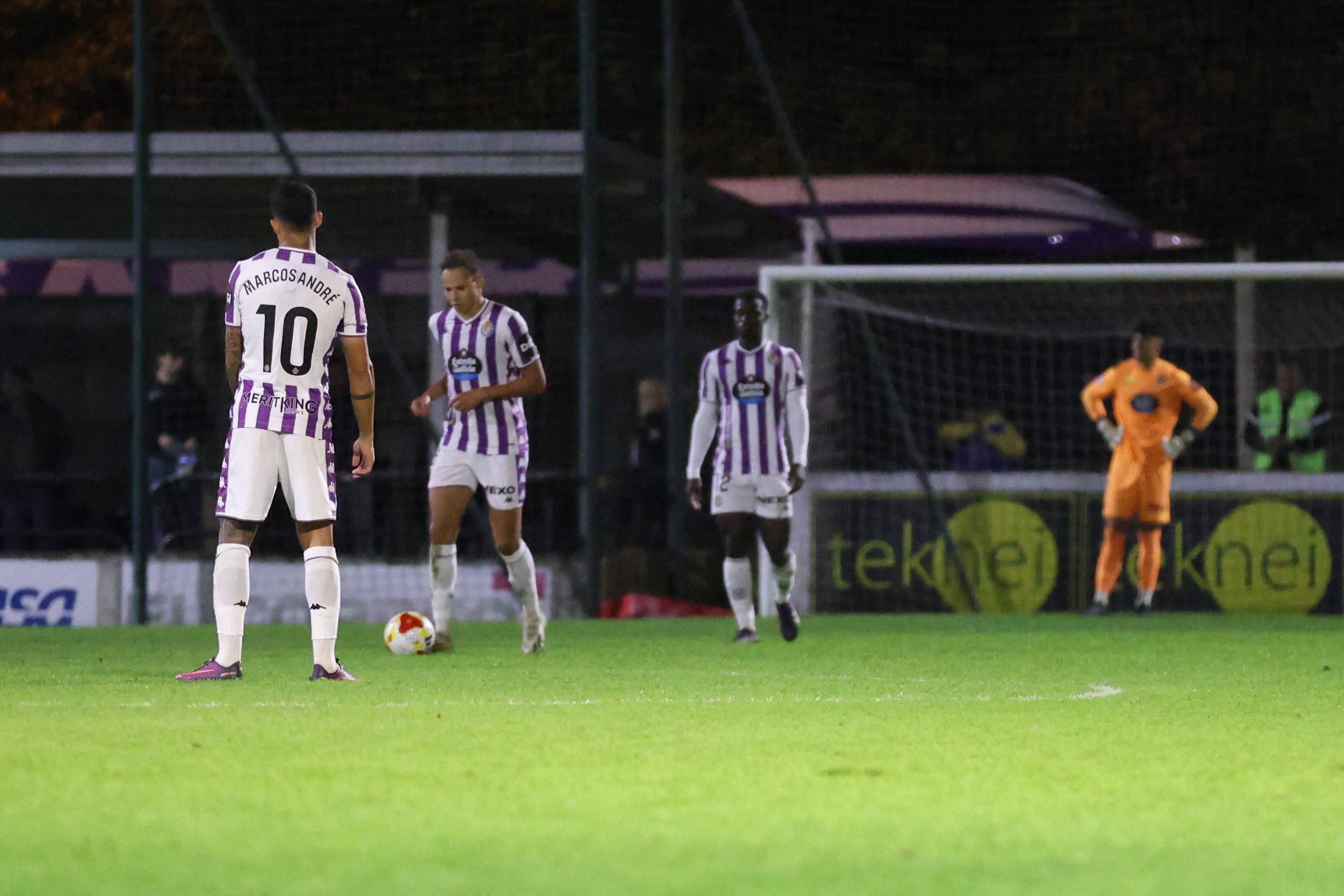 Las imágenes de la bochornosa eliminación del Real Valladolid