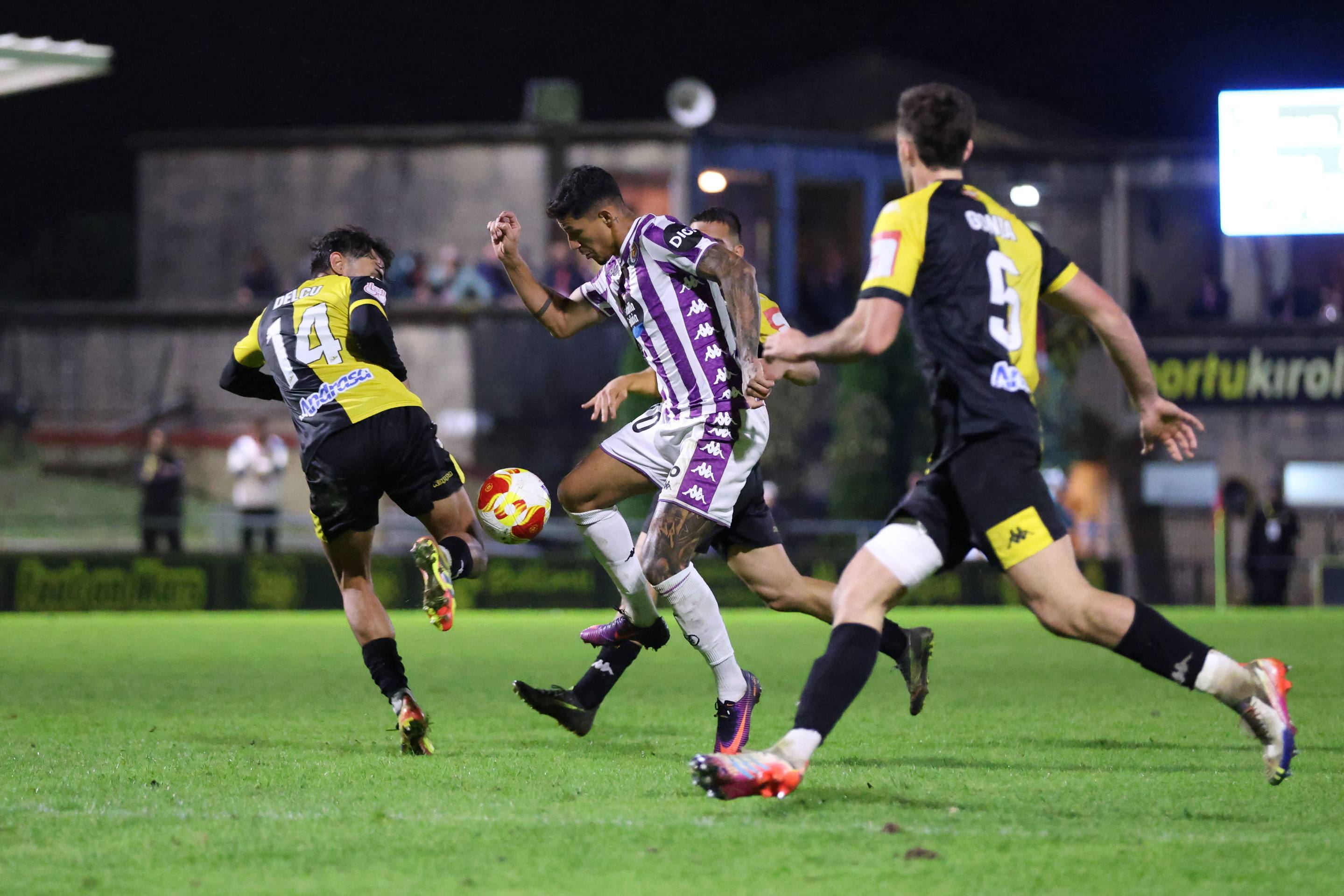 Las imágenes de la bochornosa eliminación del Real Valladolid