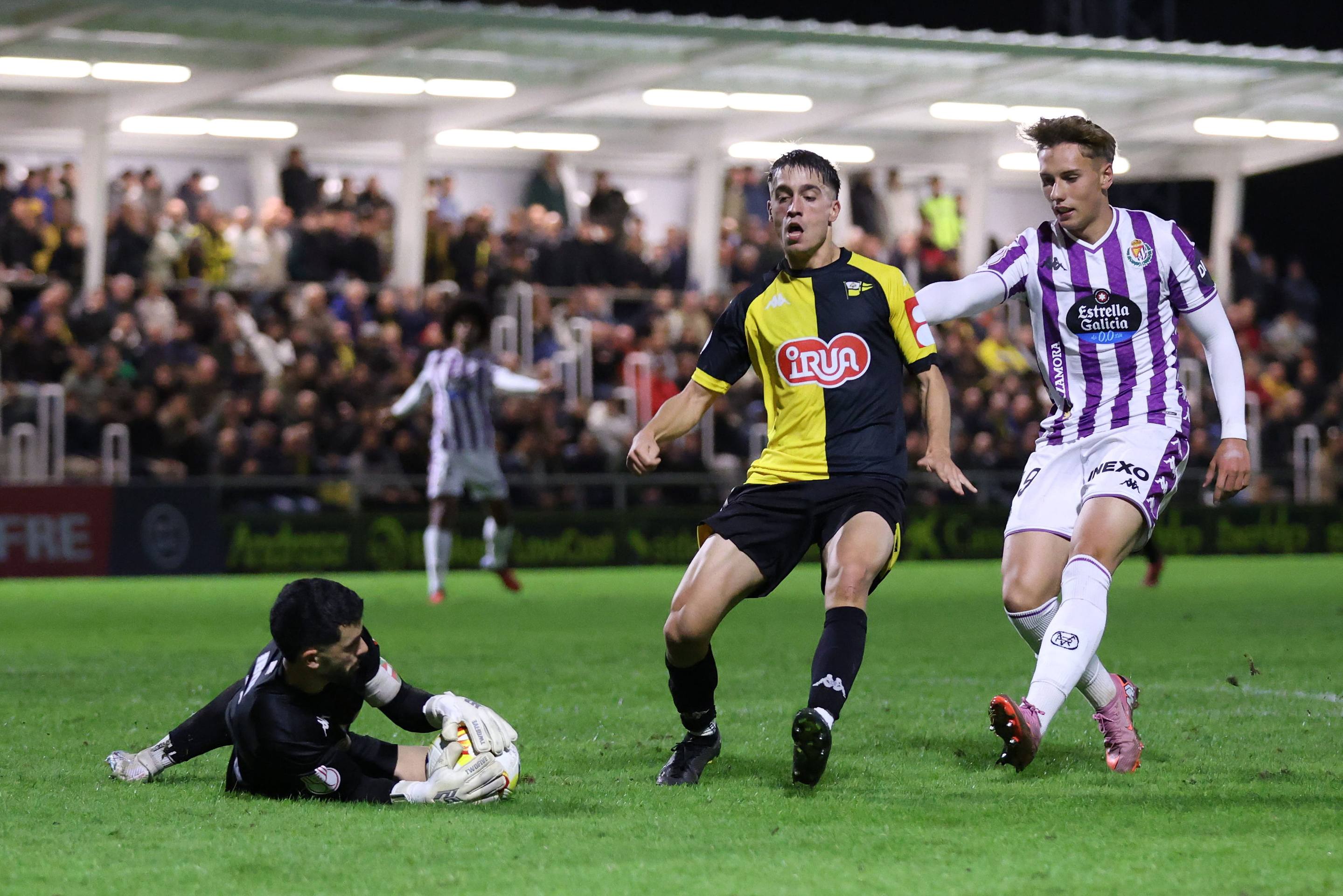 Las imágenes de la bochornosa eliminación del Real Valladolid