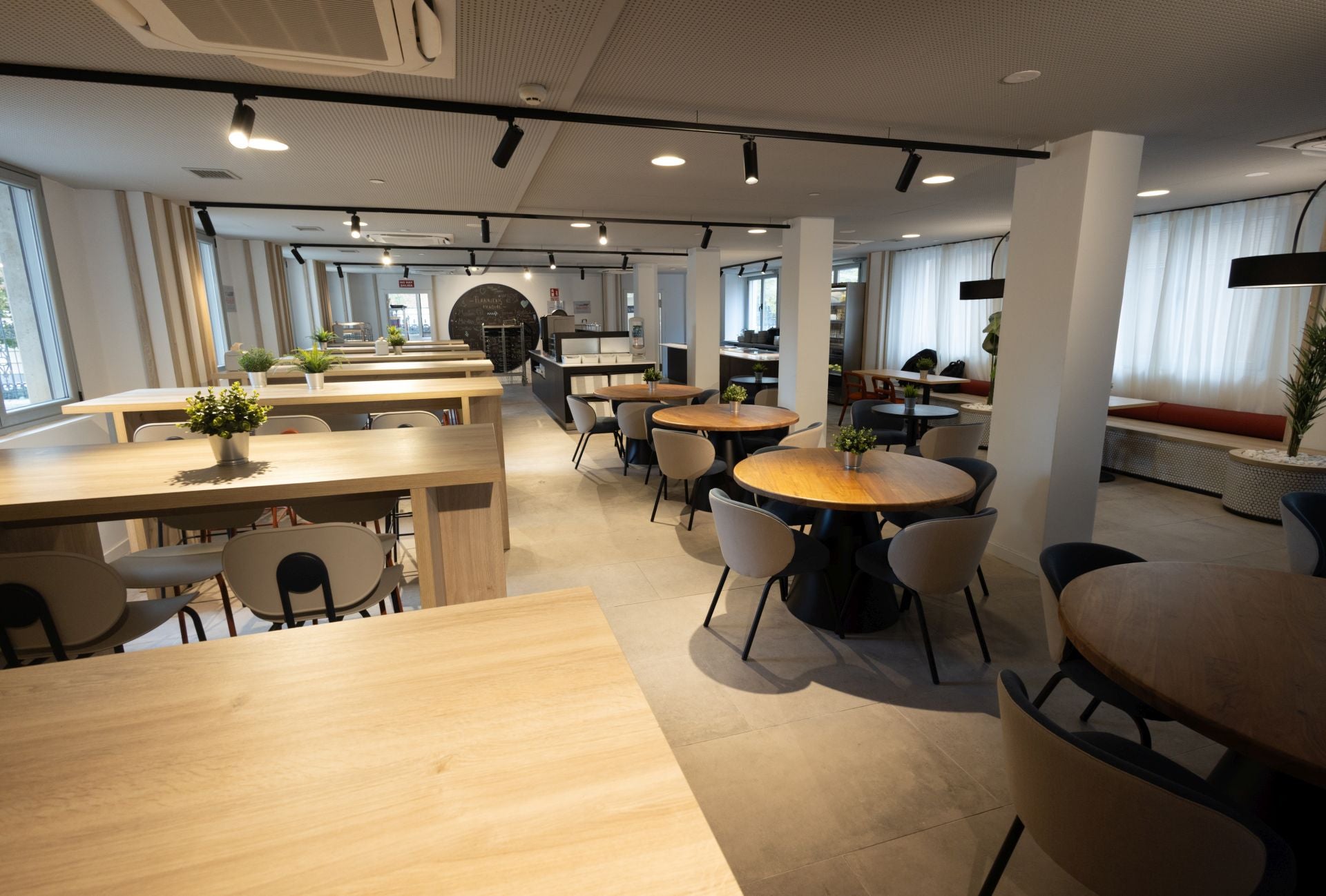 Nueva residencia de estudiantes en el antiguo hospicio de huérfanos del Ejército