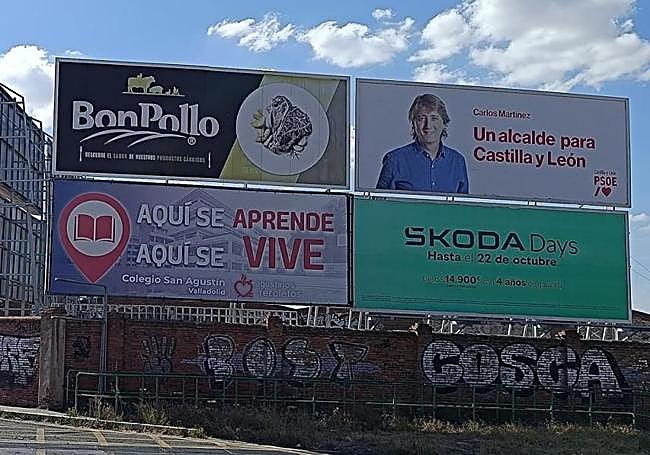 Valla electoral del candidato del PSOE instalada en el acceso al polígono de Argales, en la ciudad de Valladolid.