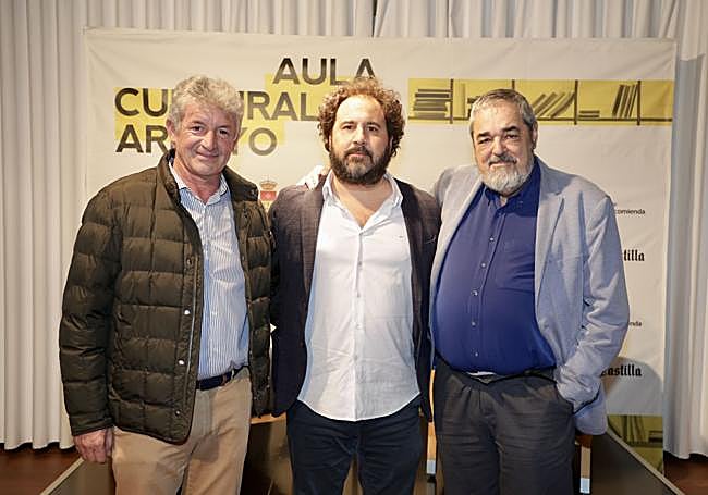 El alcalde de Arroyo de la Encomienda, Sarbelio Fernández, con José F. Peláez y Carlos Aganzo
