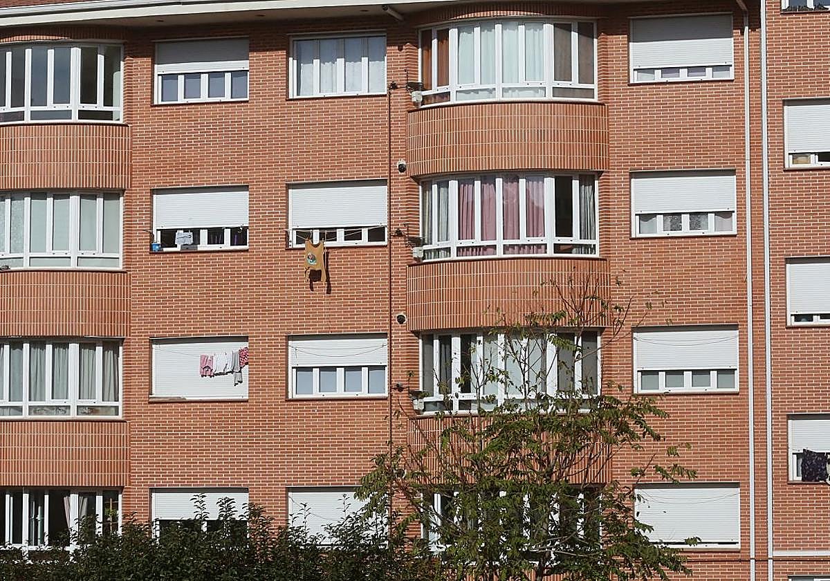 Bloque en el que el Ayuntamiento dispone de varias viviendas sociales.