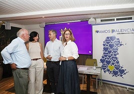 Dirigentes de Vamos Palencia, en el momento de anunciar la ruptura del pacto con el PSOE.