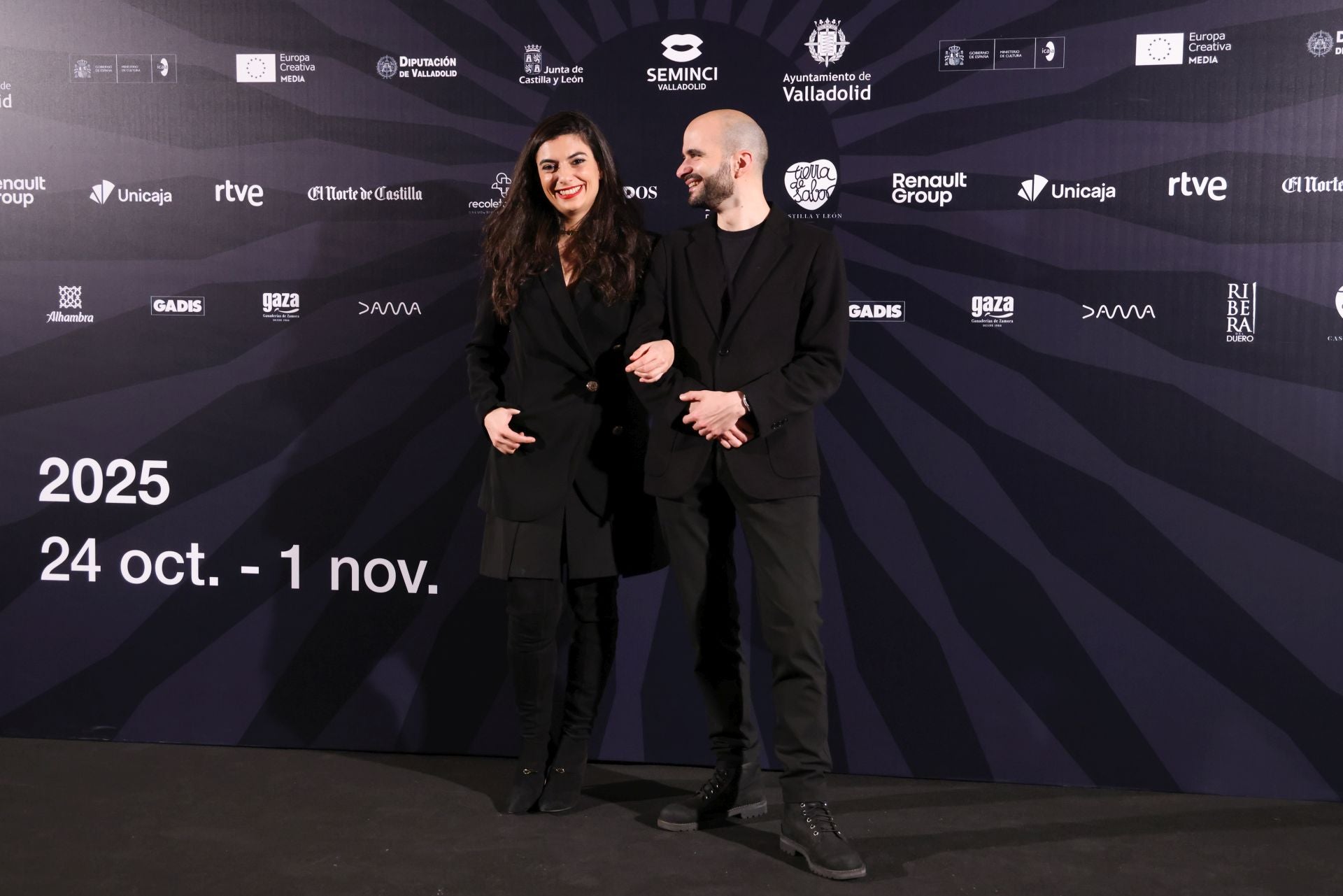 Mounia Akl y Cyril Aris, de la película 'Este melancólico y maravilloso mundo'.