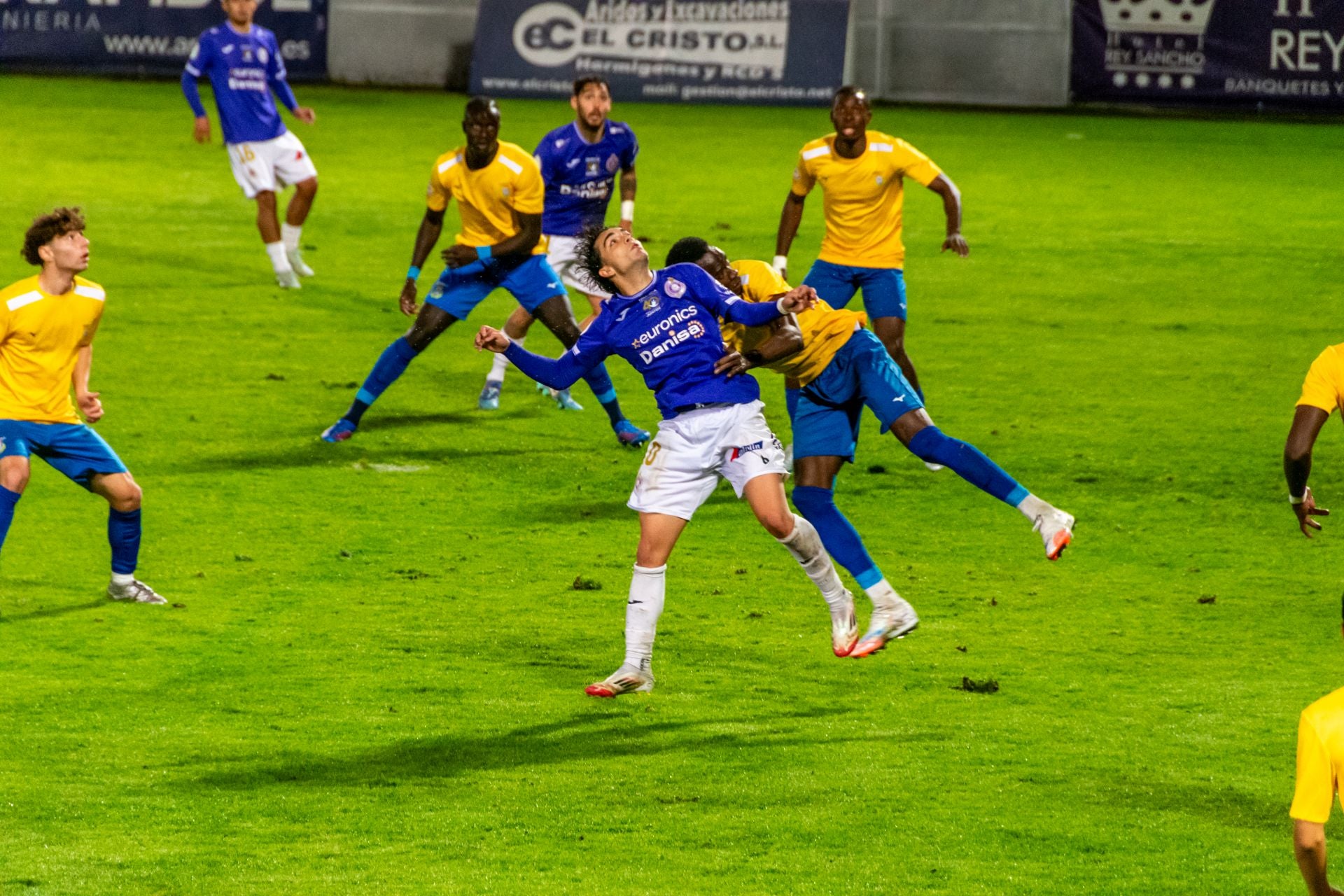 El Palencia Cristo sigue en lo alto de la tabla