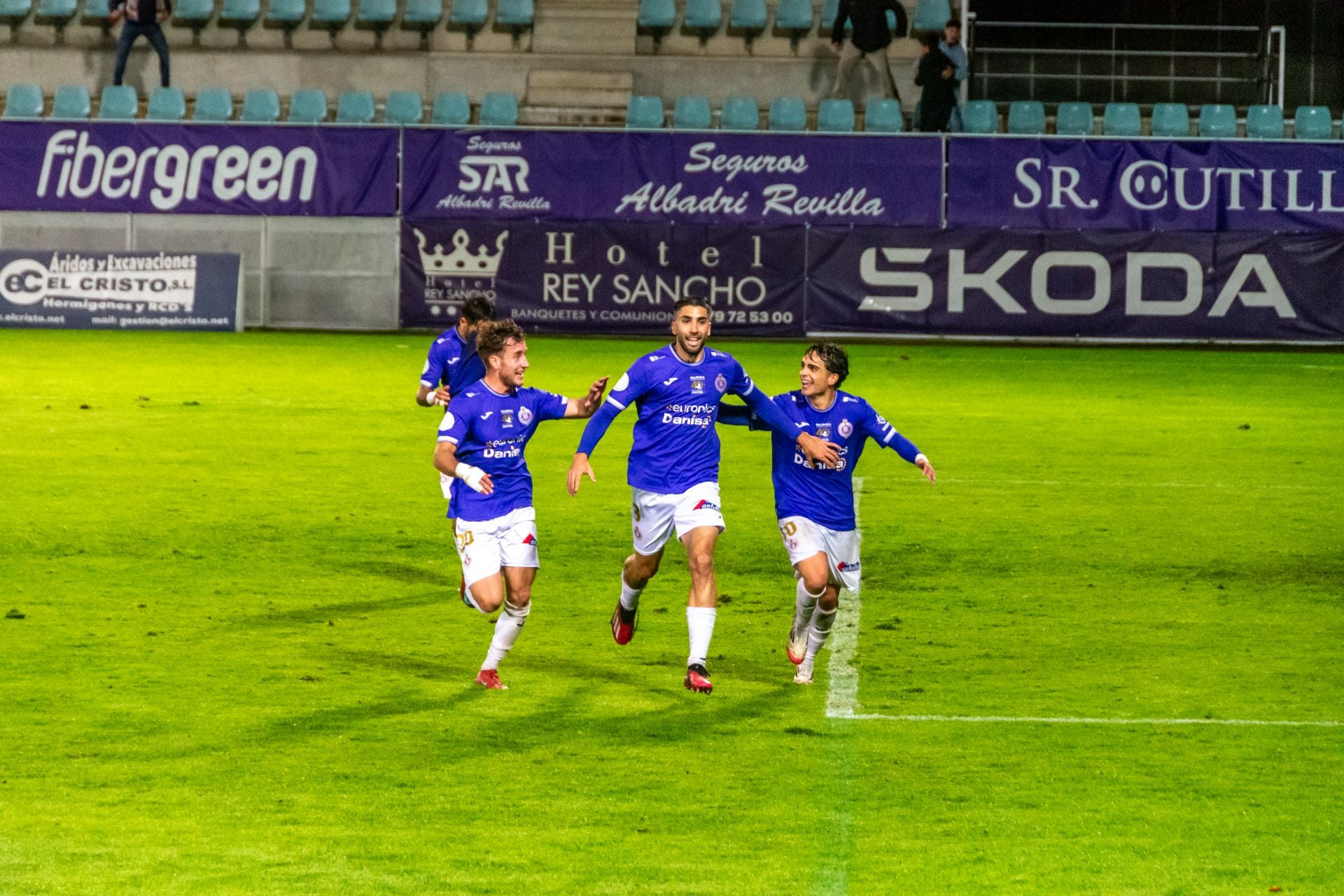 El Palencia Cristo sigue en lo alto de la tabla