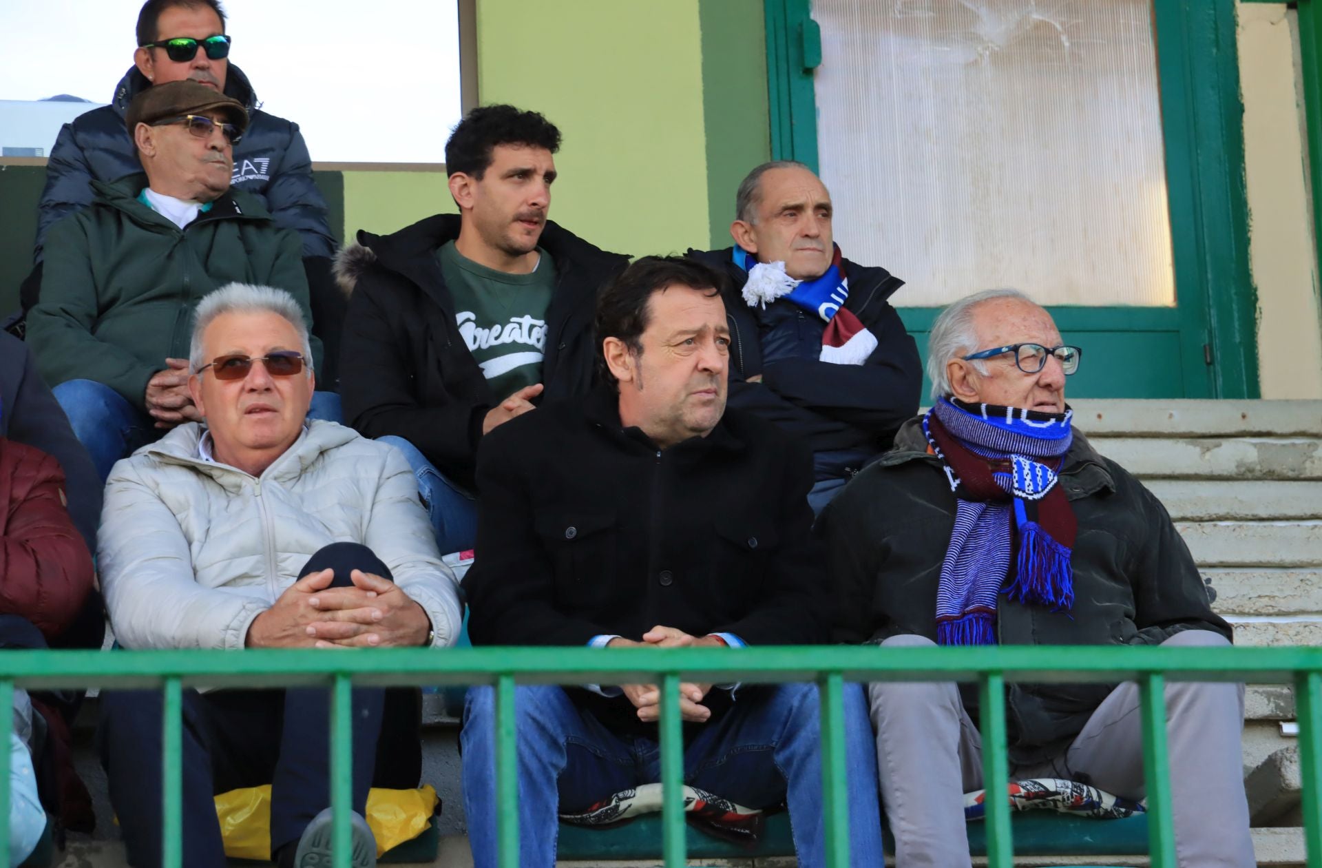 Búscate en las gradas de La Albuera durante el partido de la Segoviana