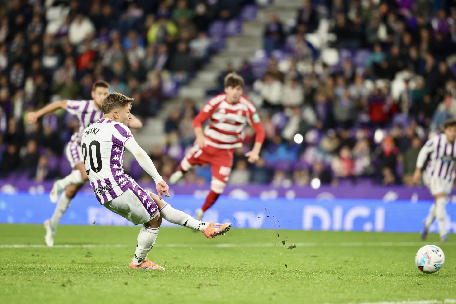 Las imágenes del partido entre el Real Valladolid y el Granada