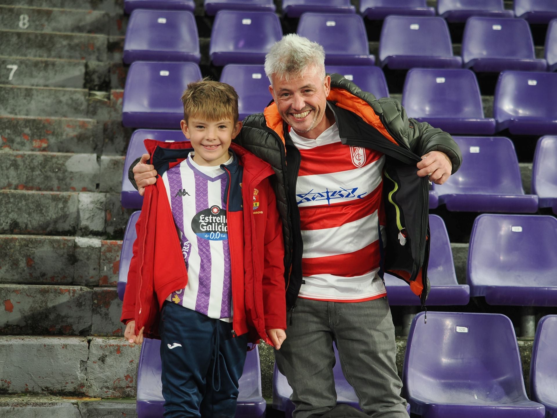 Búscate en la grada del estadio José Zorrilla (2/4)