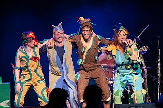 Actuación en el LAVA de los Titiriteros de Binéfar, a quienes se rendirá homenaje la próxima semana.