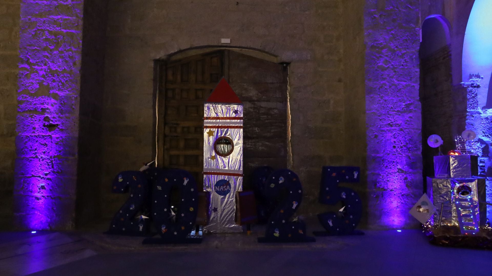 Hospitalarias reinterpreta el cosmos en Palencia