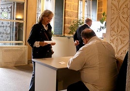 Control de accesos en la Casa Consistorial de Segovia.