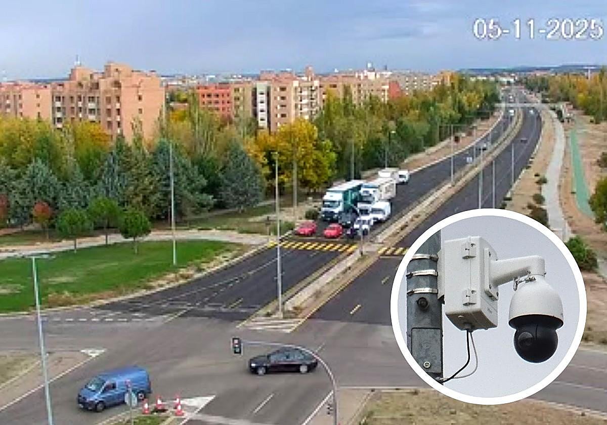 Imágenes captadas por la cámara de tráfico (en detalle) del cruce de la avenida de Segovia con la VA-20, junto al polígono de San Cristóbal.