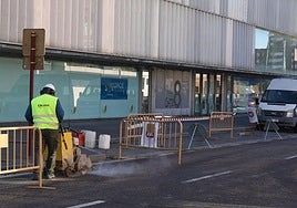 Primeros trabajos para la instalación de la red de tuberías de la red de calor de Iberdrola junto a la Nueva Balastera.