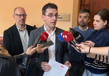 El PSOE fuerza un Pleno extraordinario para censurar el trabajo de Carnero y su «alcalde B»