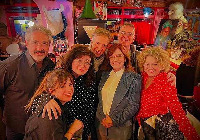 Isabel Coixet, directora encargada de abrir la 70 edición de la Seminci, en una visita a La Passion Café durante la semana del festival