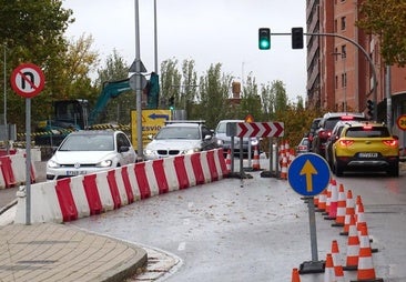 Las obras de la red de calor prolongan el suplicio de cortes en Parquesol hasta abril de 2026