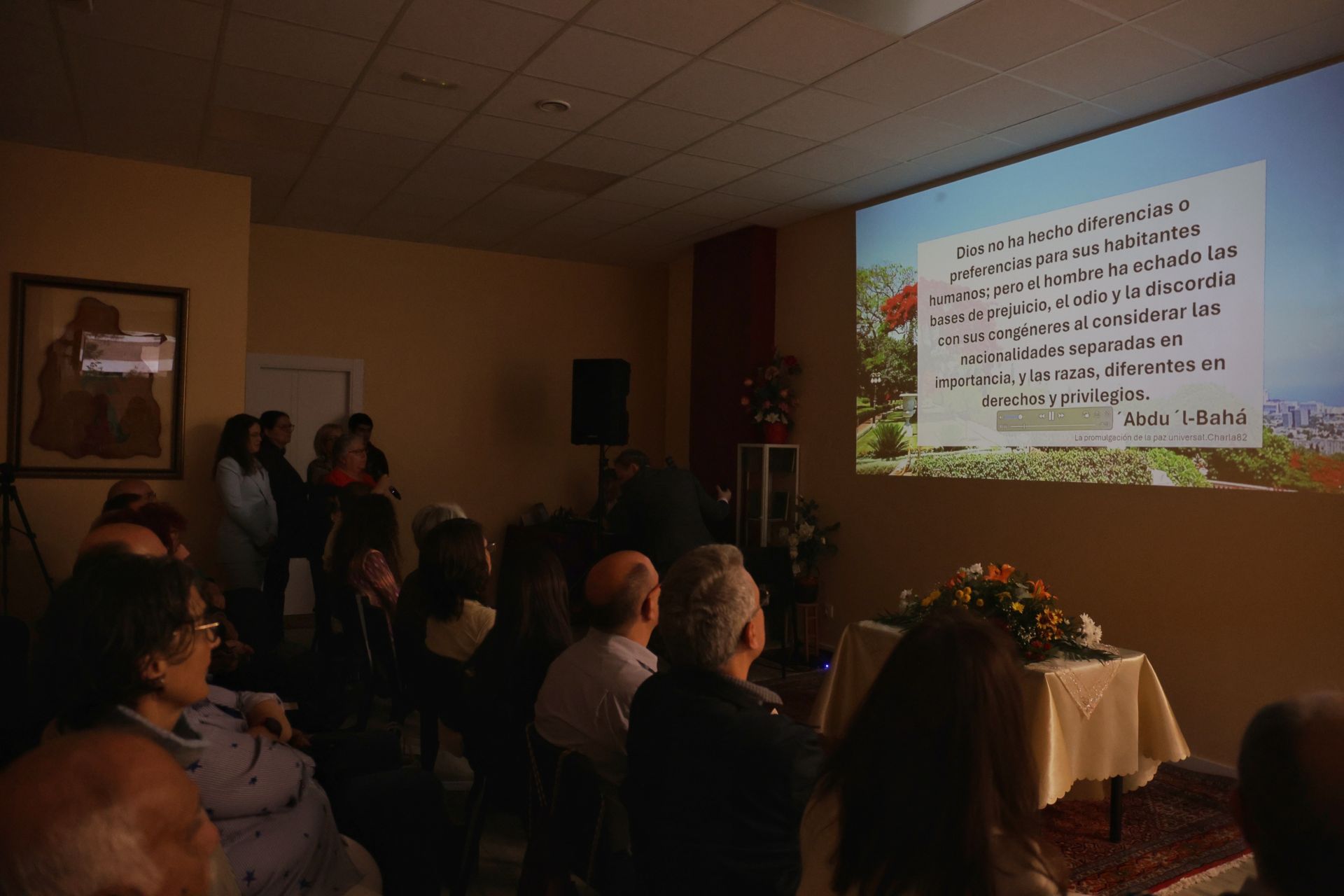 La inauguración de la sede de la religión bahá&#039;i en Valladolid, en imágenes