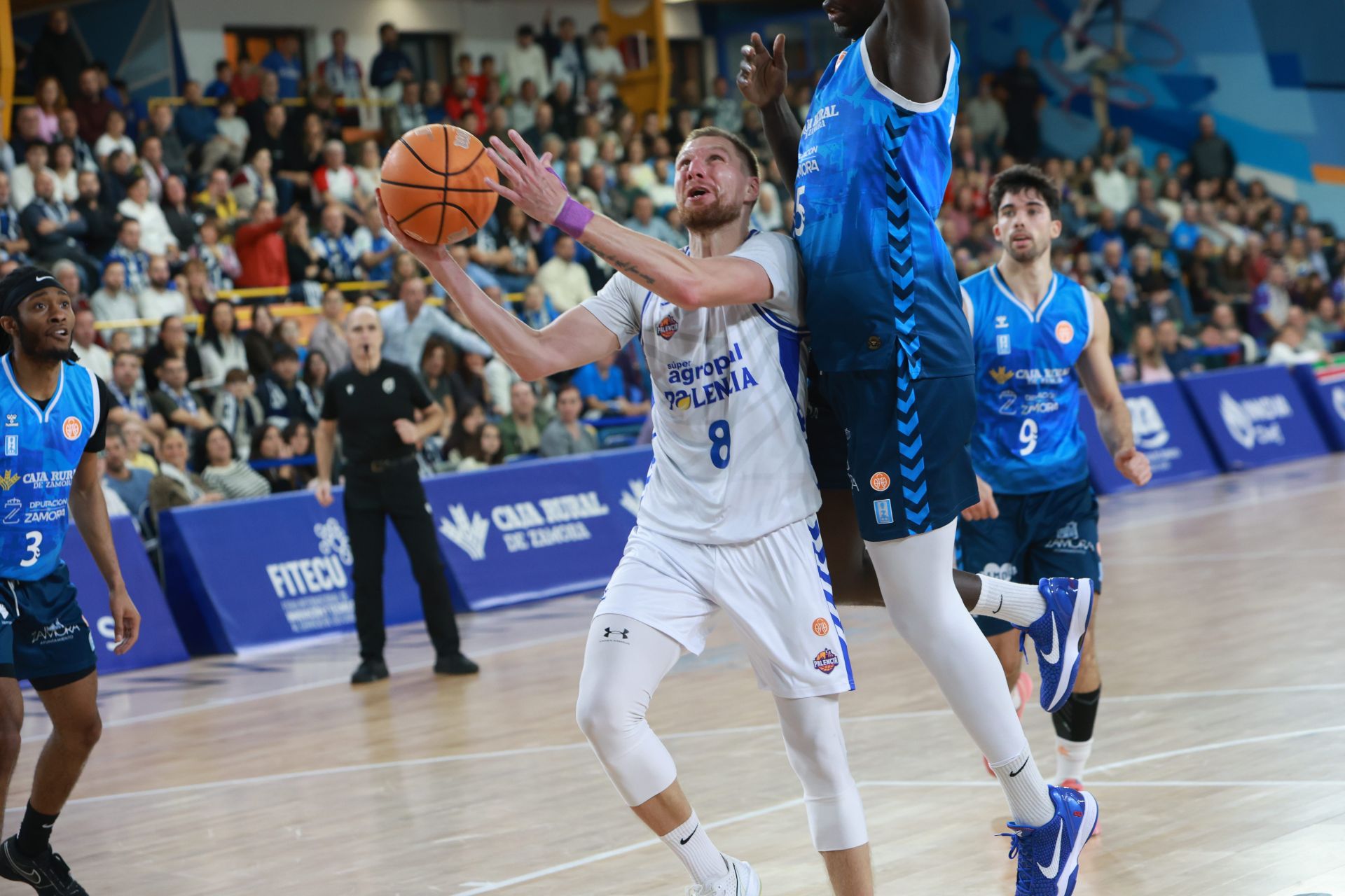 Caja Rural Zamora 77-102 Súper Agropal Palencia