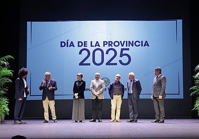 Seis antiguos alcaldes de la provincia también participaron en la gala