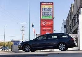 Gasolinera automática en el polígono de Argales.