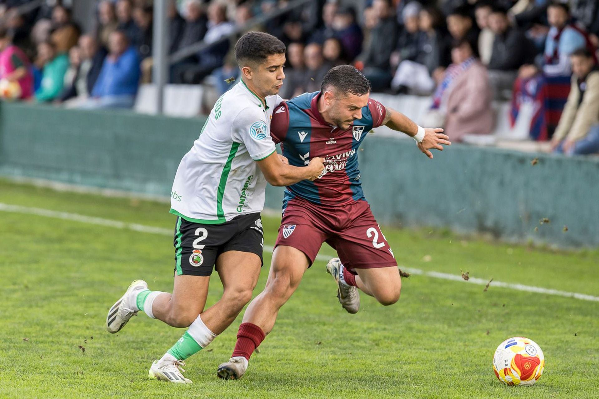 Pau Miguélez, durante el partido del sábado en Santander.