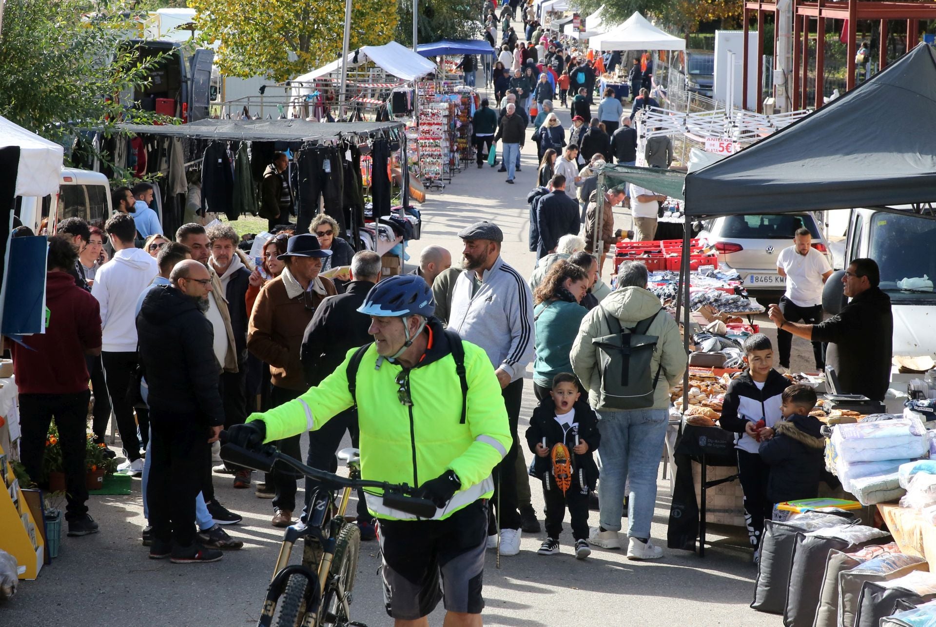 Fotos de la Feria del Ganado de Navafría... sin ganado