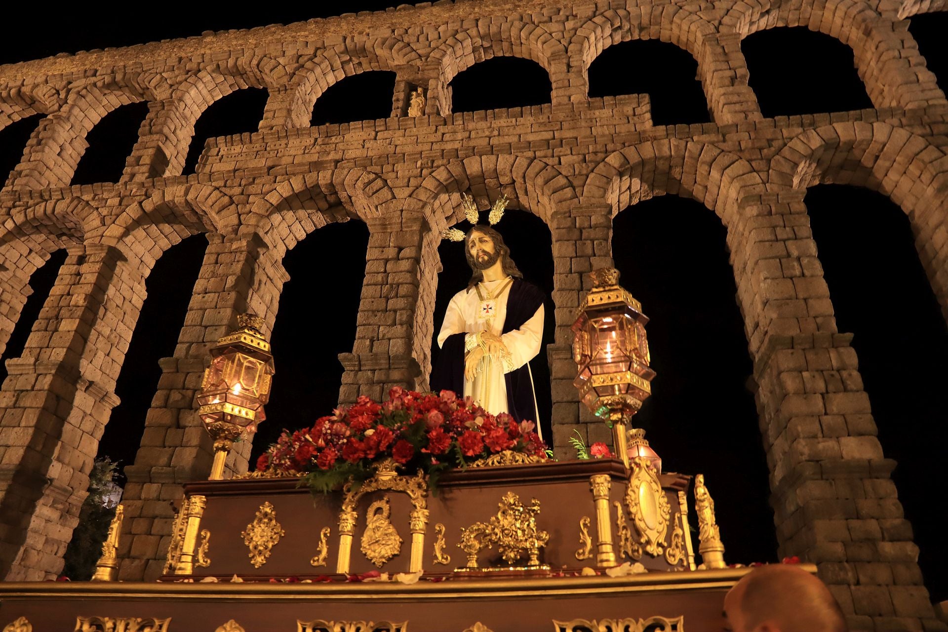 Fotografías de la procesión extraordinaria del Cautivo de San José por Segovia