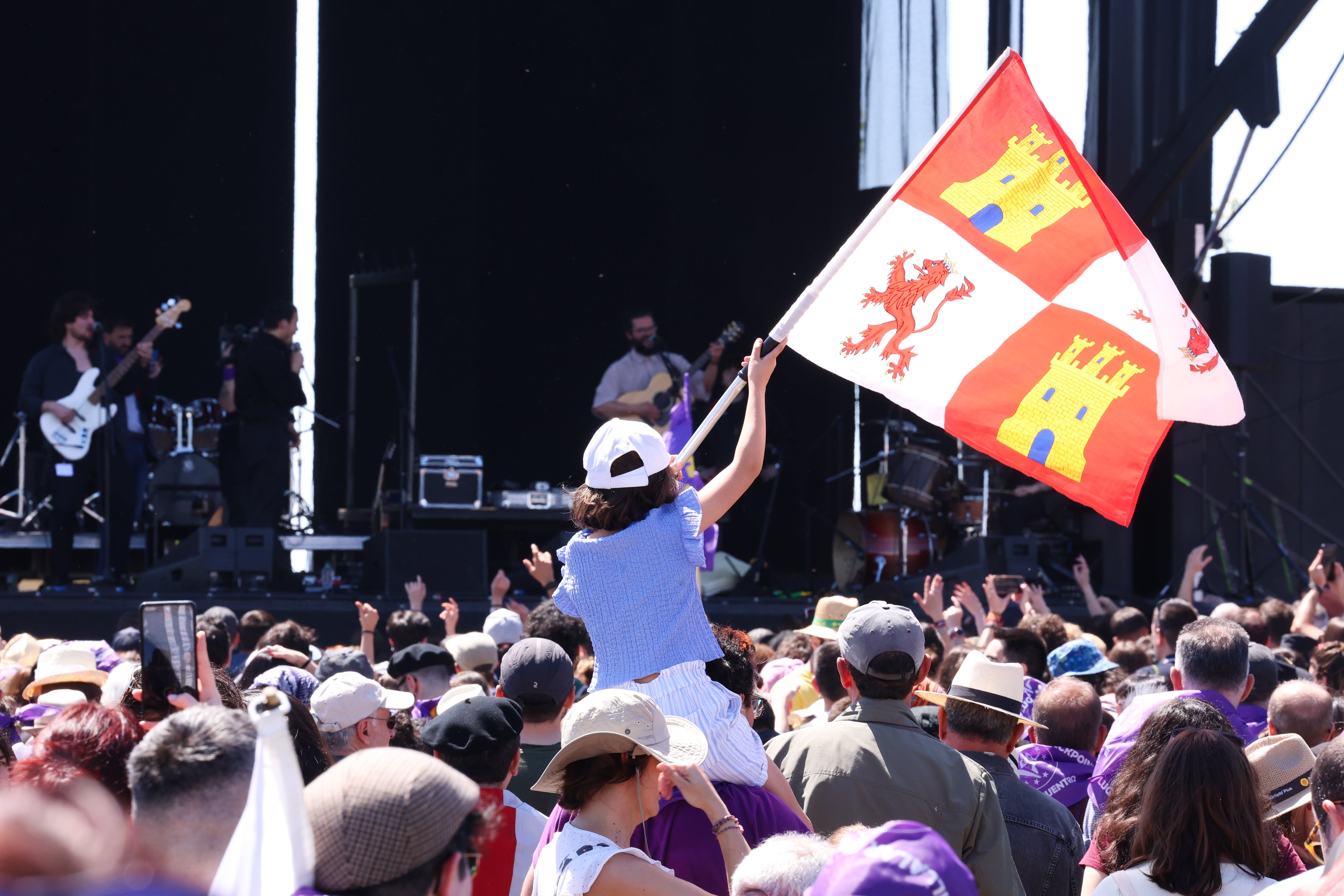 Un grupo de personas durante la celebración de Villalar de 2025.