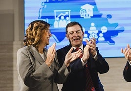 Fernández Mañueco y la presidenta de la Diputación palentina, ayer en Palencia.