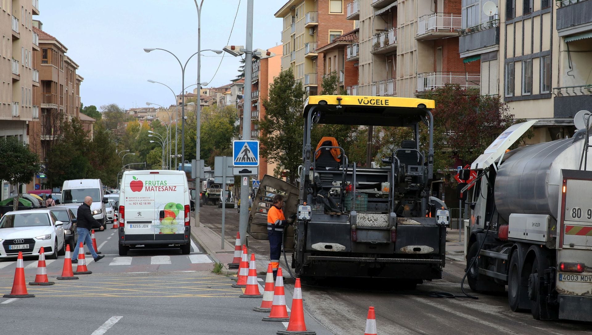 Fotos de los atascos en Ezequiel González por las obras