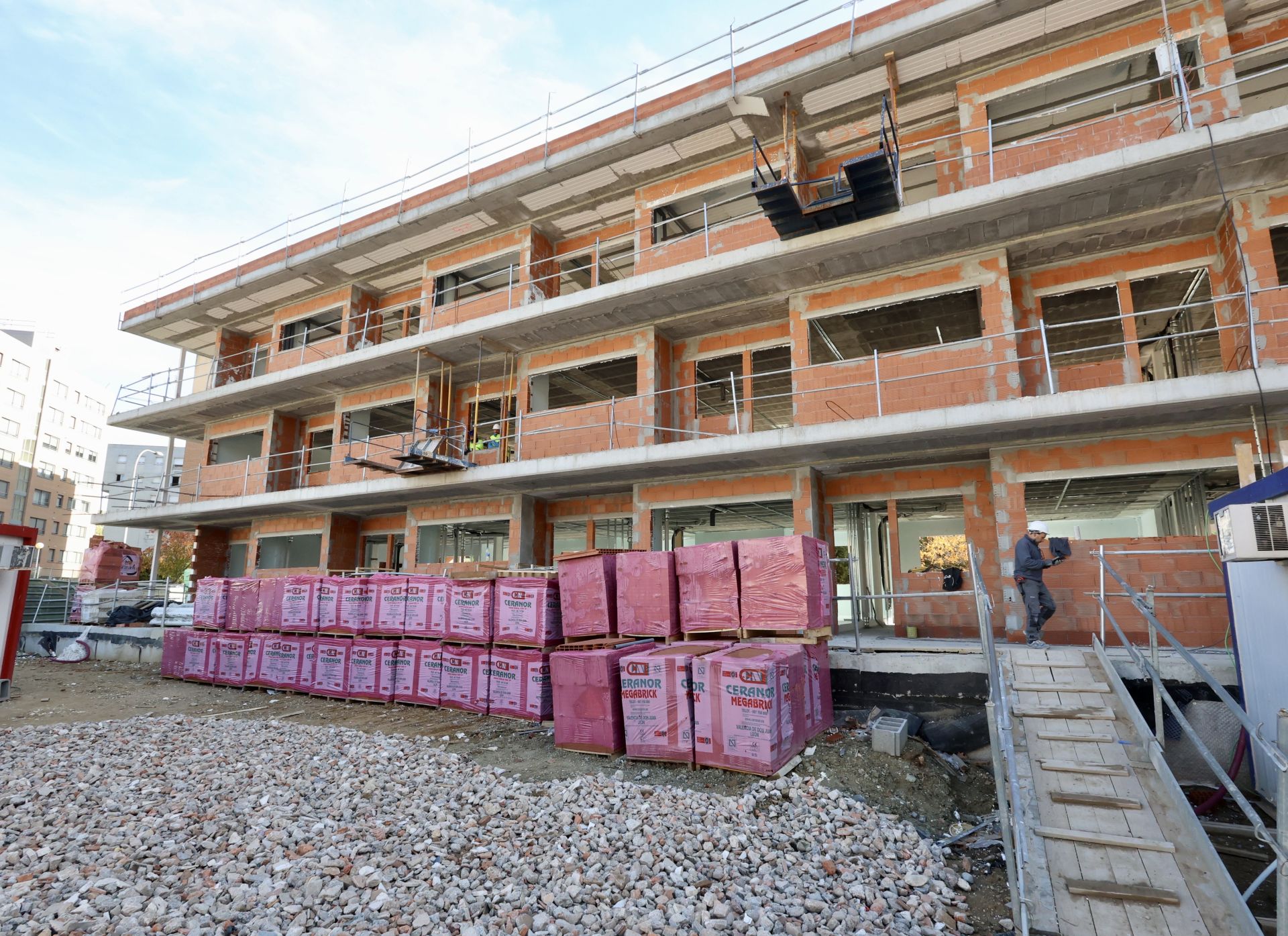 Las imágenes del solar junto a la antigua comisaria en Las Eras