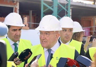Carnero y Quiñones piden perdón por las obras de la red calor y defienden la coordinación actual: «Está perfectamente engrasada»