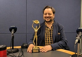El vallisoletano David Felipe Arranz recoge la Antena de Oro 2025 por 'El Marcapáginas'