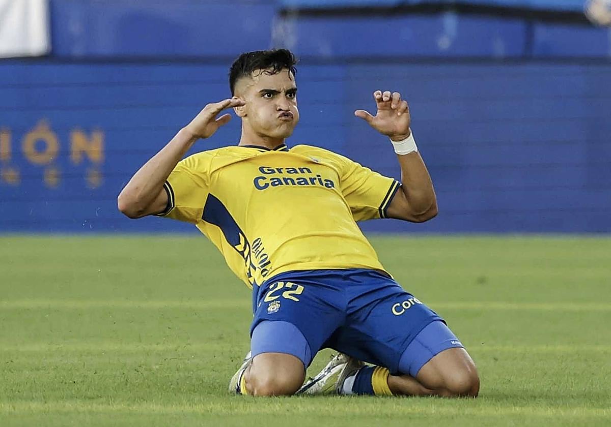 Ale García celebra el gol que dio el triunfo a Las Palmas en Leganés