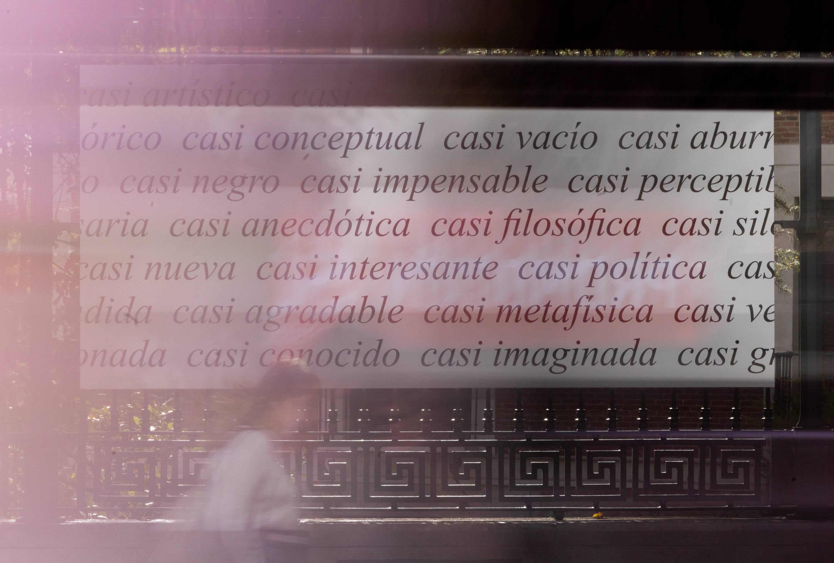 La exposición de Ignasi Aballí en la Casa de Cervantes, en imágenes
