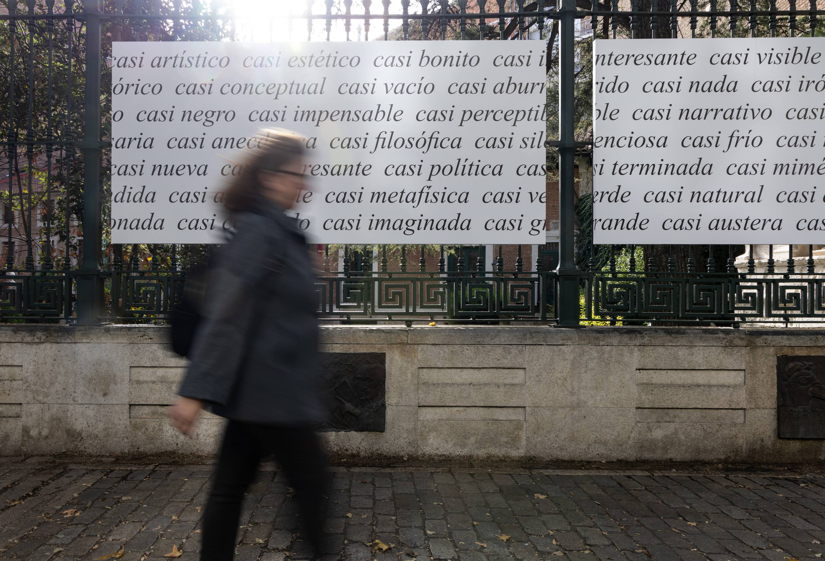 La exposición de Ignasi Aballí en la Casa de Cervantes, en imágenes