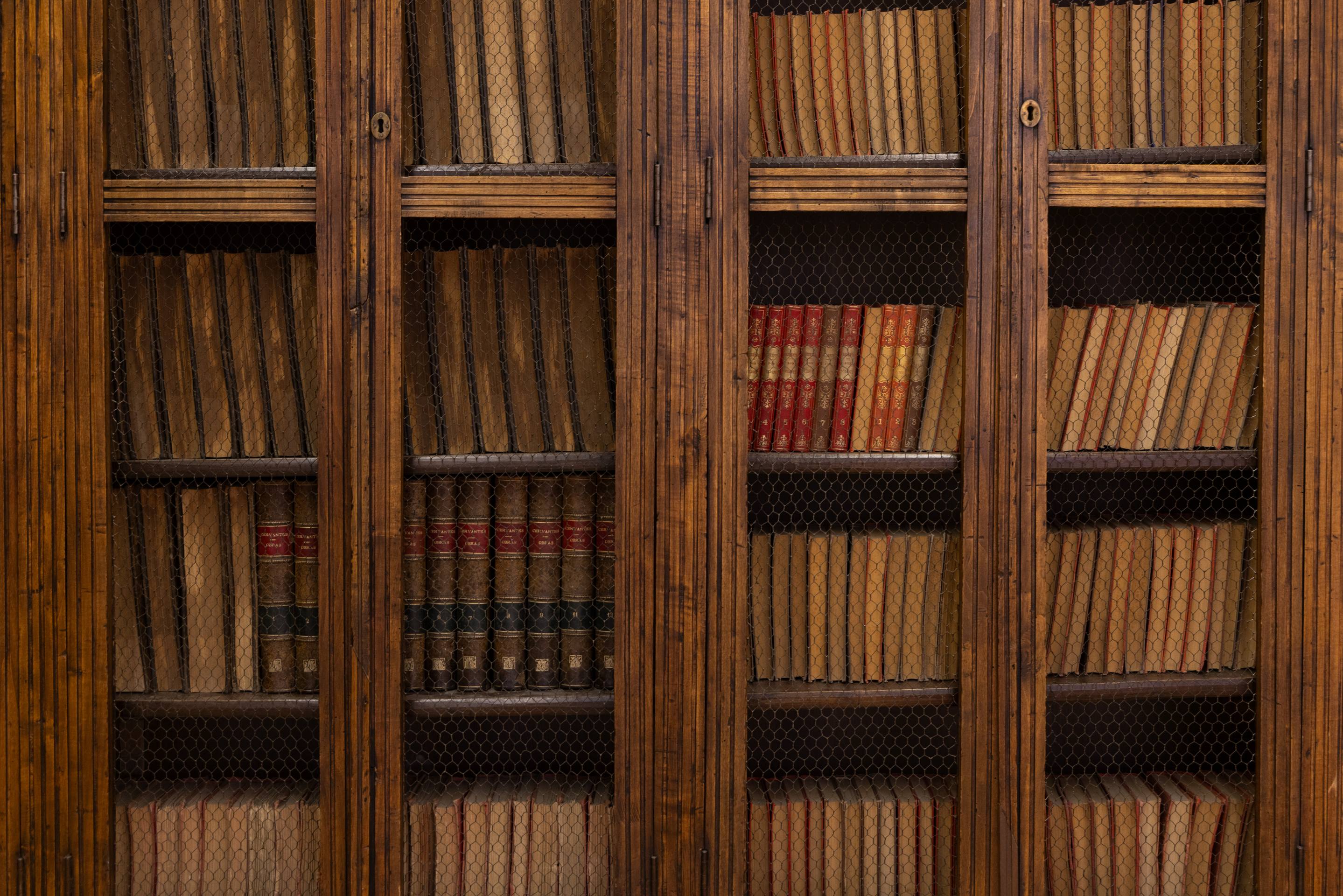 La exposición de Ignasi Aballí en la Casa de Cervantes, en imágenes