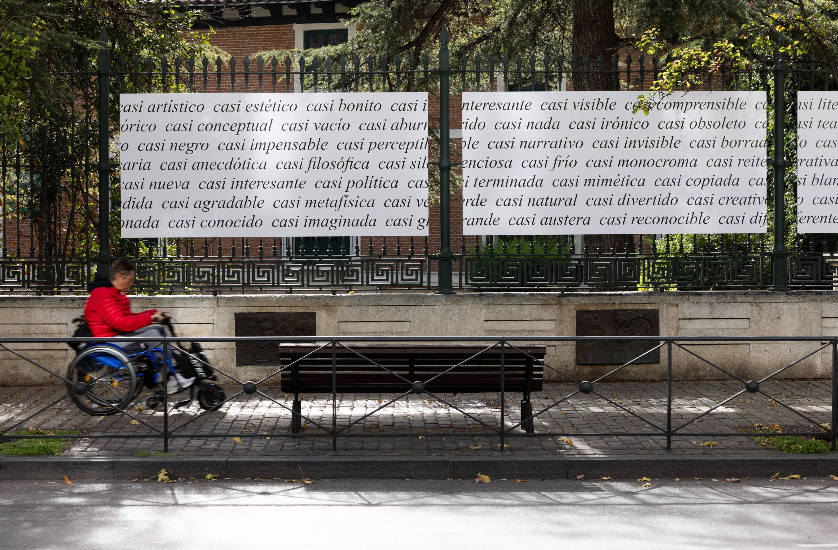 La exposición de Ignasi Aballí en la Casa de Cervantes, en imágenes