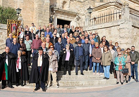 Foto de familia de los cooperativistas, durante la fiesta de San Millán.