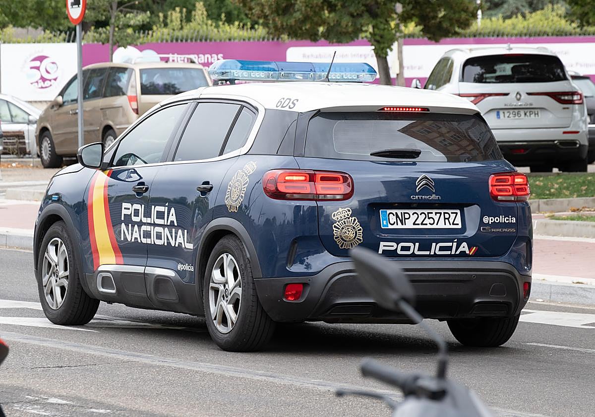 Un coche de la Policía Nacional, en una imagen de archivo.