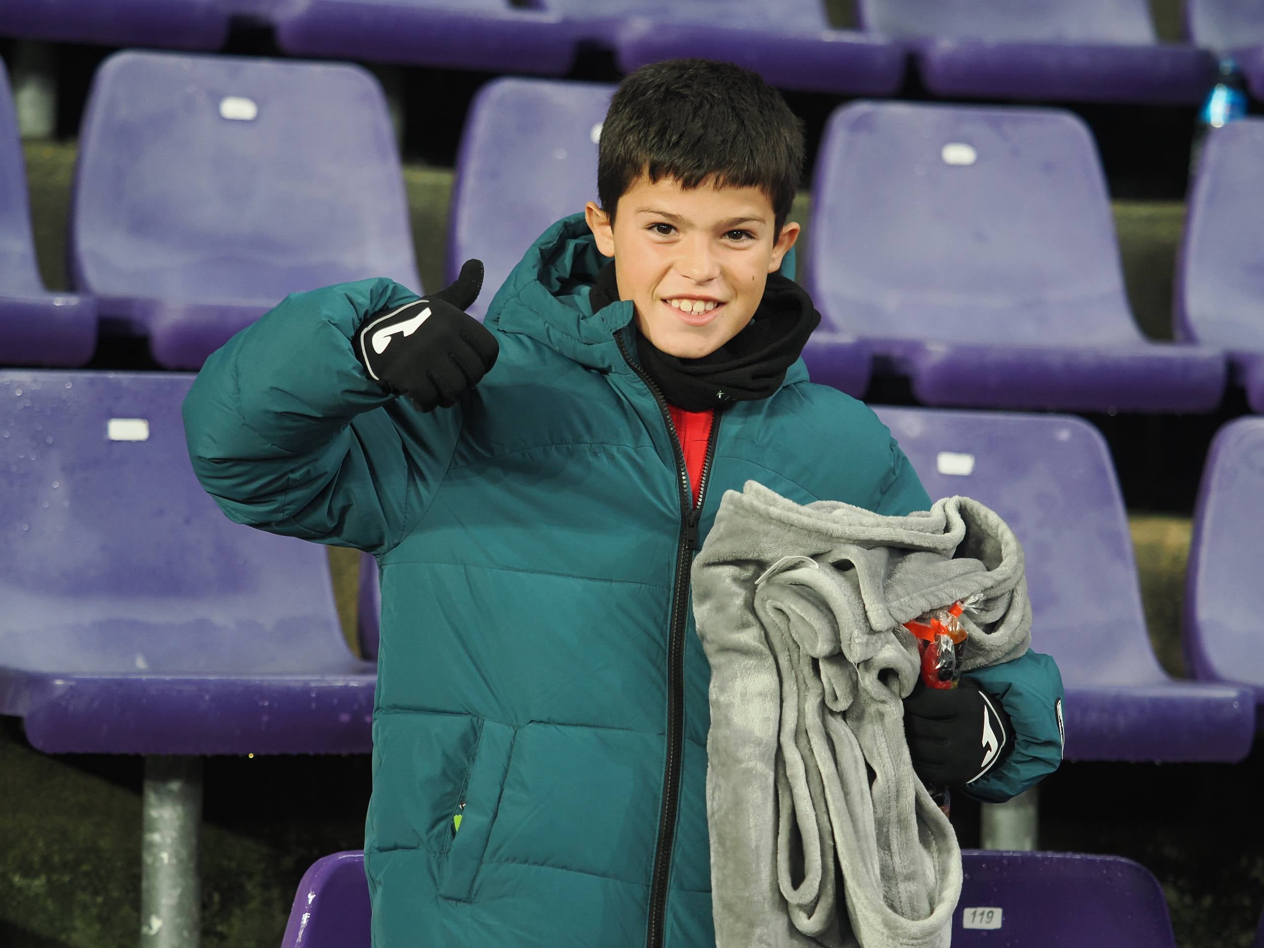 Búscate en la grada del estadio José Zorrilla (5/5)
