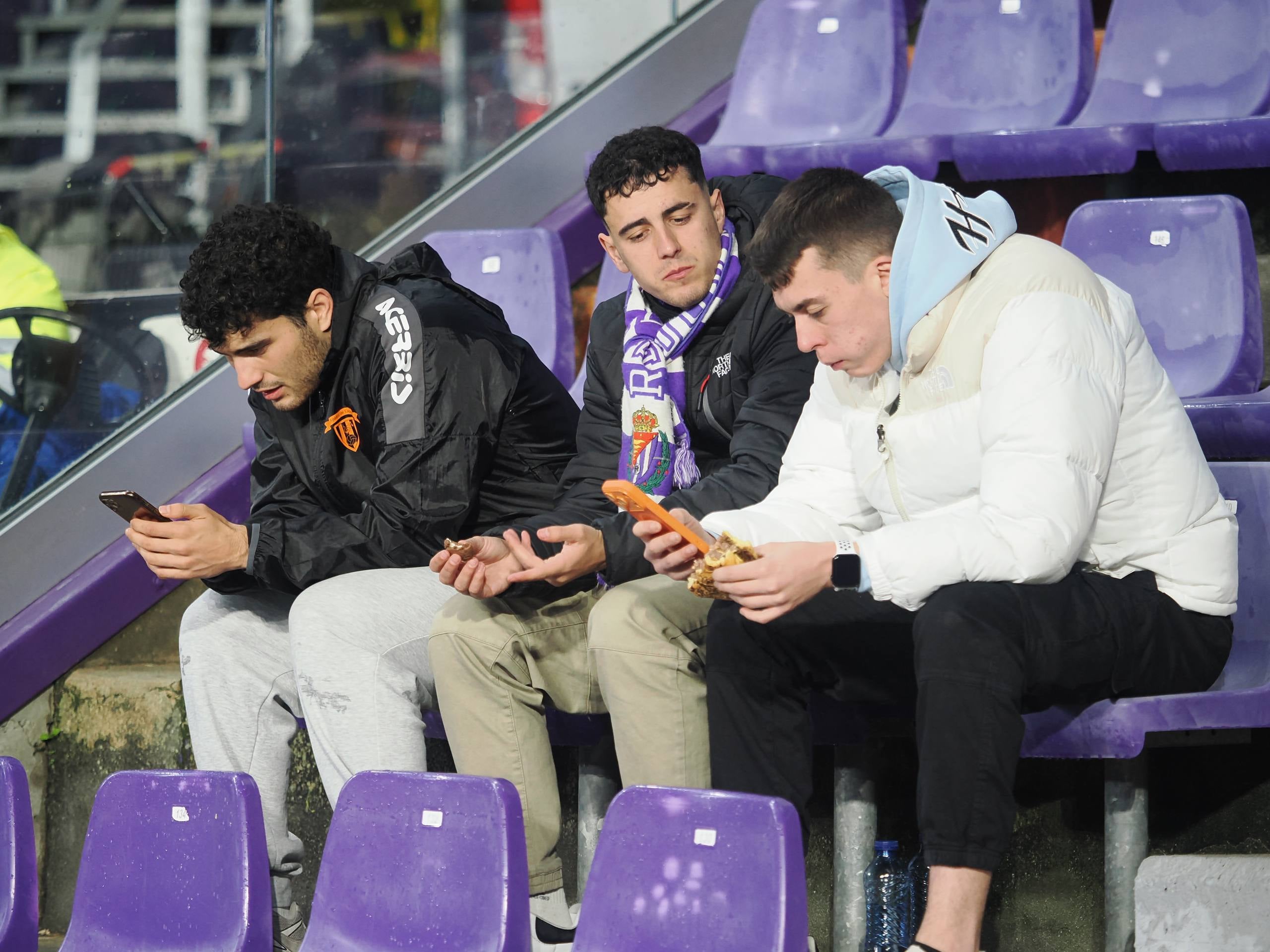 Búscate en la grada del estadio José Zorrilla (5/5)