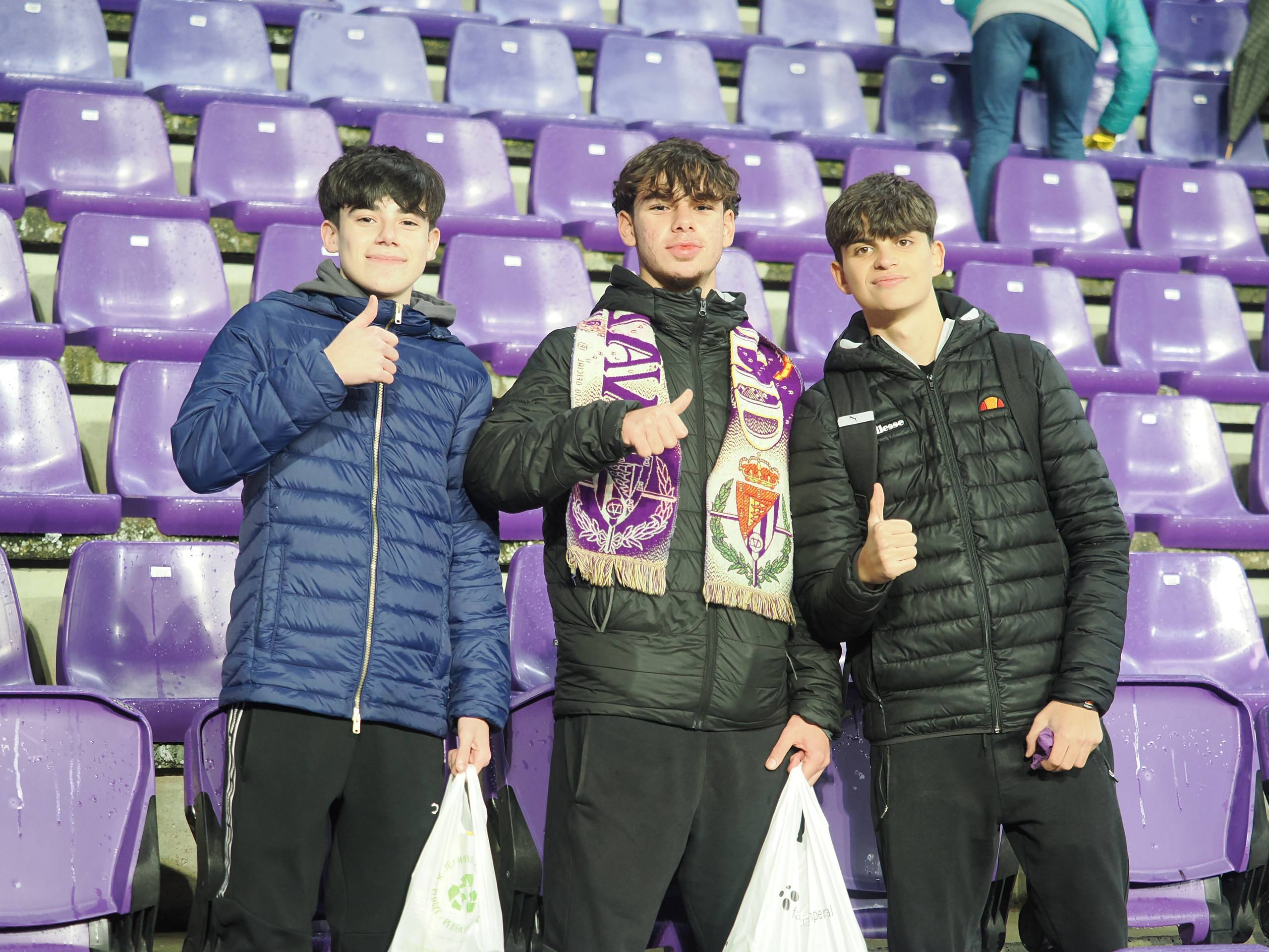 Búscate en la grada del estadio José Zorrilla (2/5)