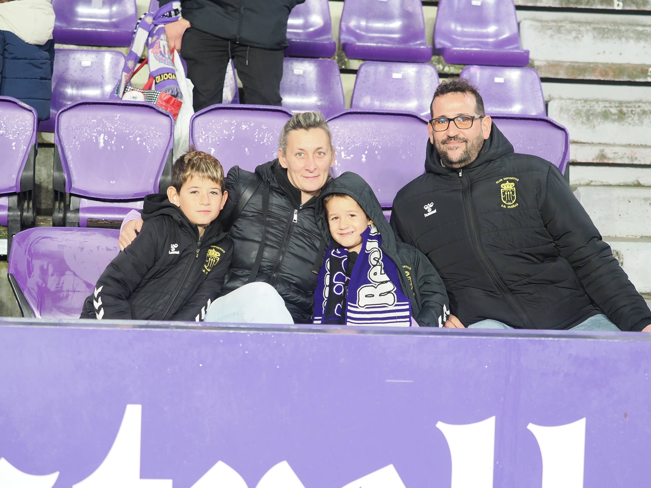Búscate en la grada del estadio José Zorrilla (3/5)